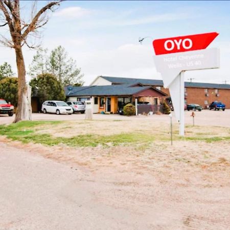 Oyo Hotel Cheyenne Wells - Us 40 ภายนอก รูปภาพ
