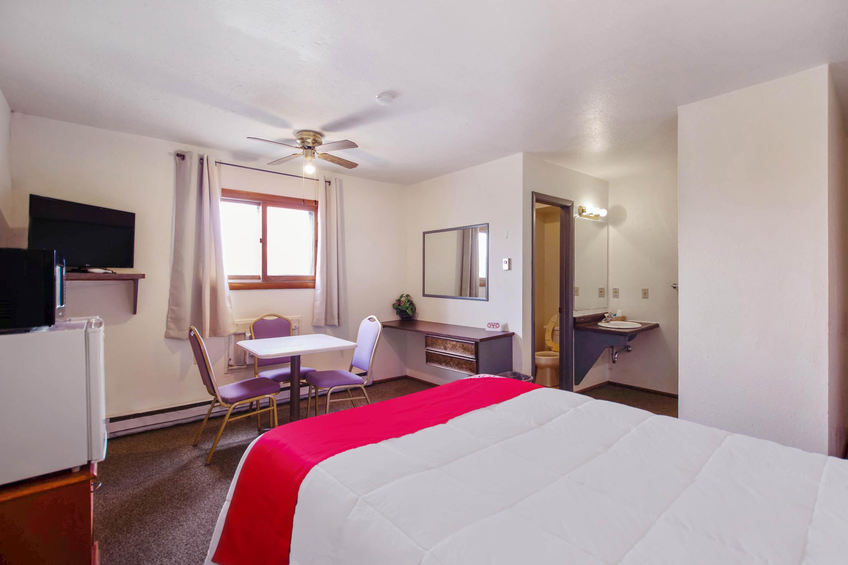 Oyo Hotel Cheyenne Wells - Us 40 ภายนอก รูปภาพ
