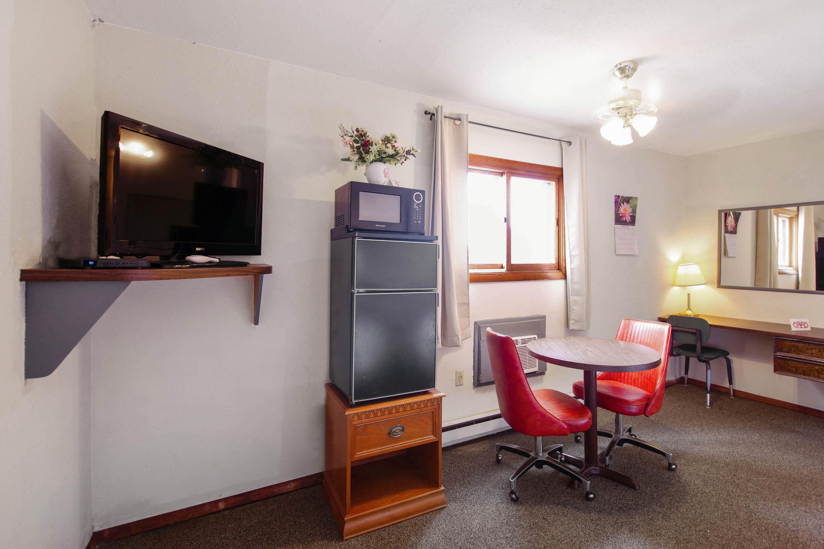 Oyo Hotel Cheyenne Wells - Us 40 ภายนอก รูปภาพ