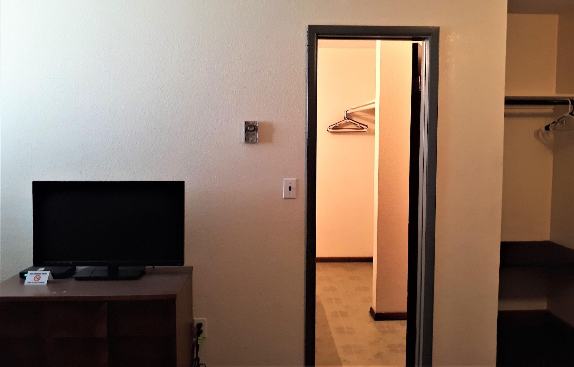 Oyo Hotel Cheyenne Wells - Us 40 ภายนอก รูปภาพ