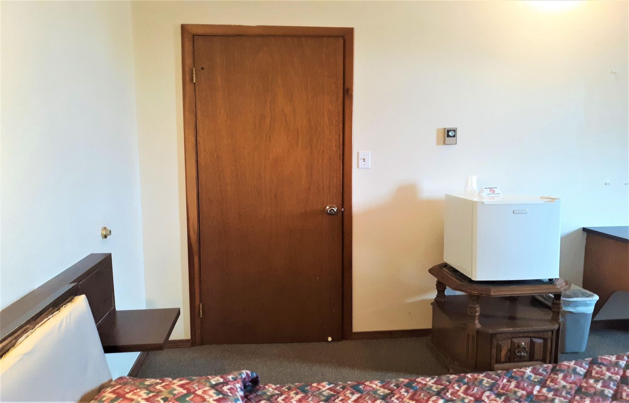 Oyo Hotel Cheyenne Wells - Us 40 ภายนอก รูปภาพ