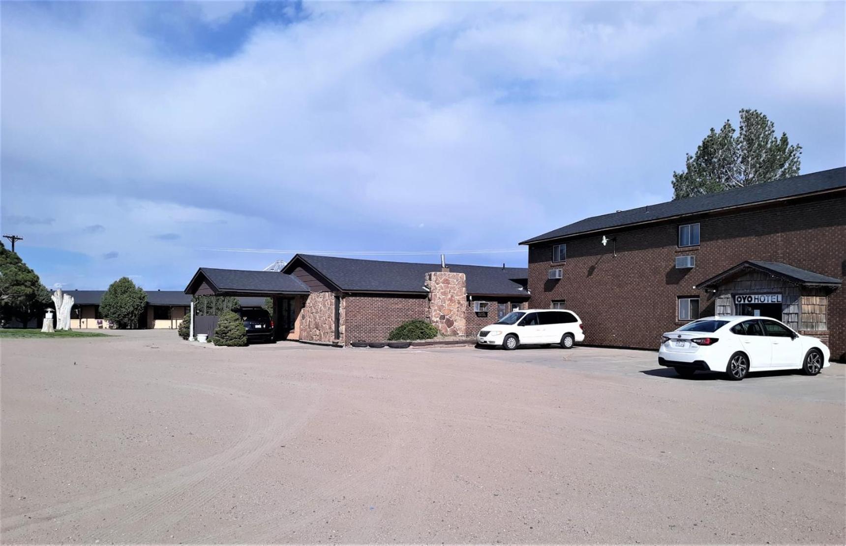 Oyo Hotel Cheyenne Wells - Us 40 ภายนอก รูปภาพ