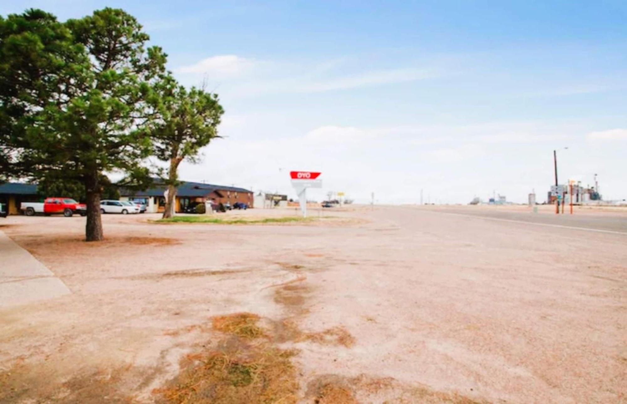Oyo Hotel Cheyenne Wells - Us 40 ภายนอก รูปภาพ