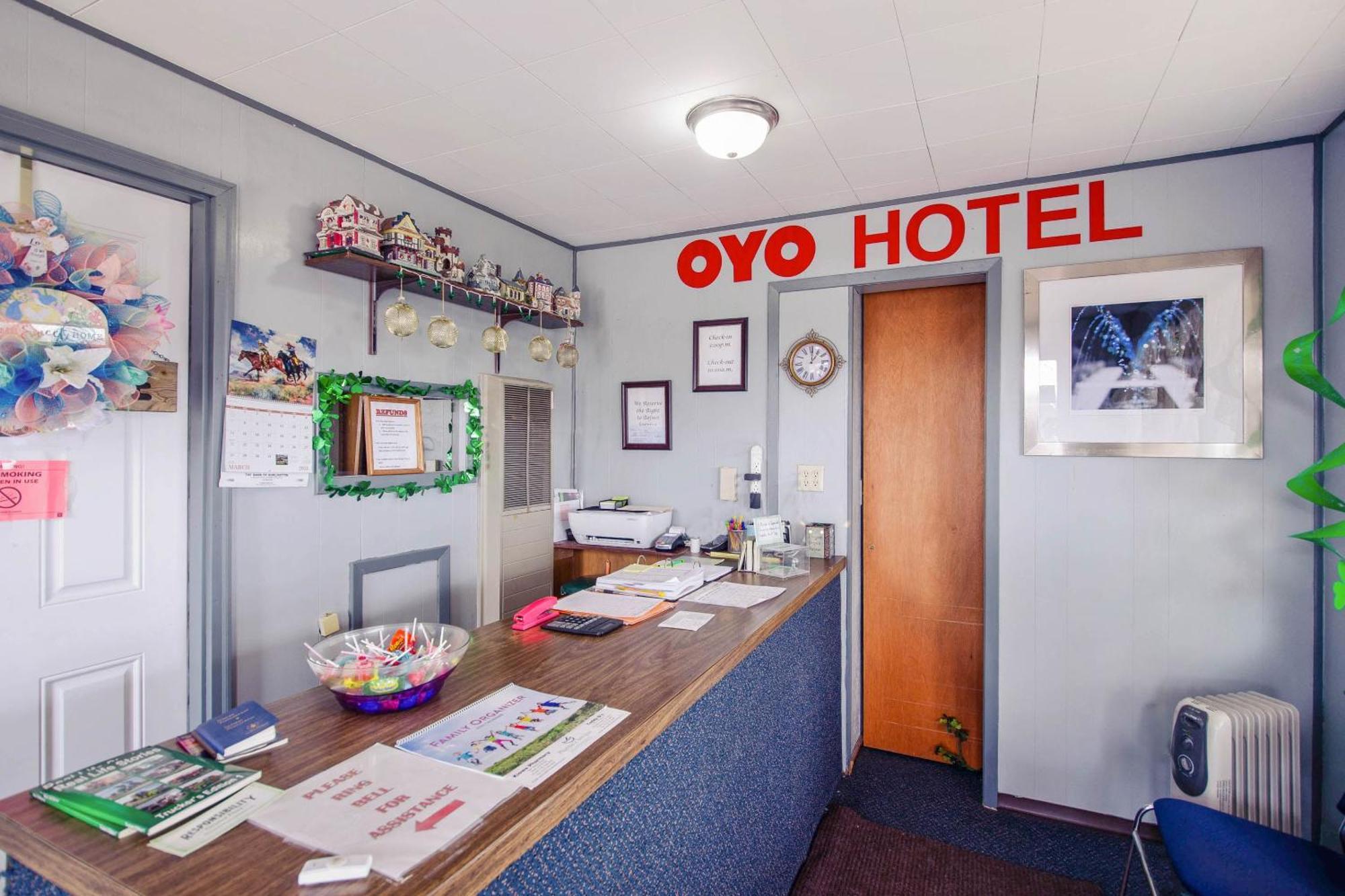 Oyo Hotel Cheyenne Wells - Us 40 ภายนอก รูปภาพ